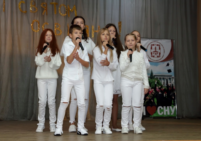 У Лесиному виші відбувся святковий концерт до Дня працівника освіти